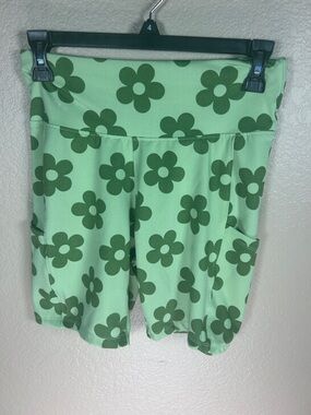 Green Floral High-Waist Biker Shorts – Medium – Series 8 Fitness
